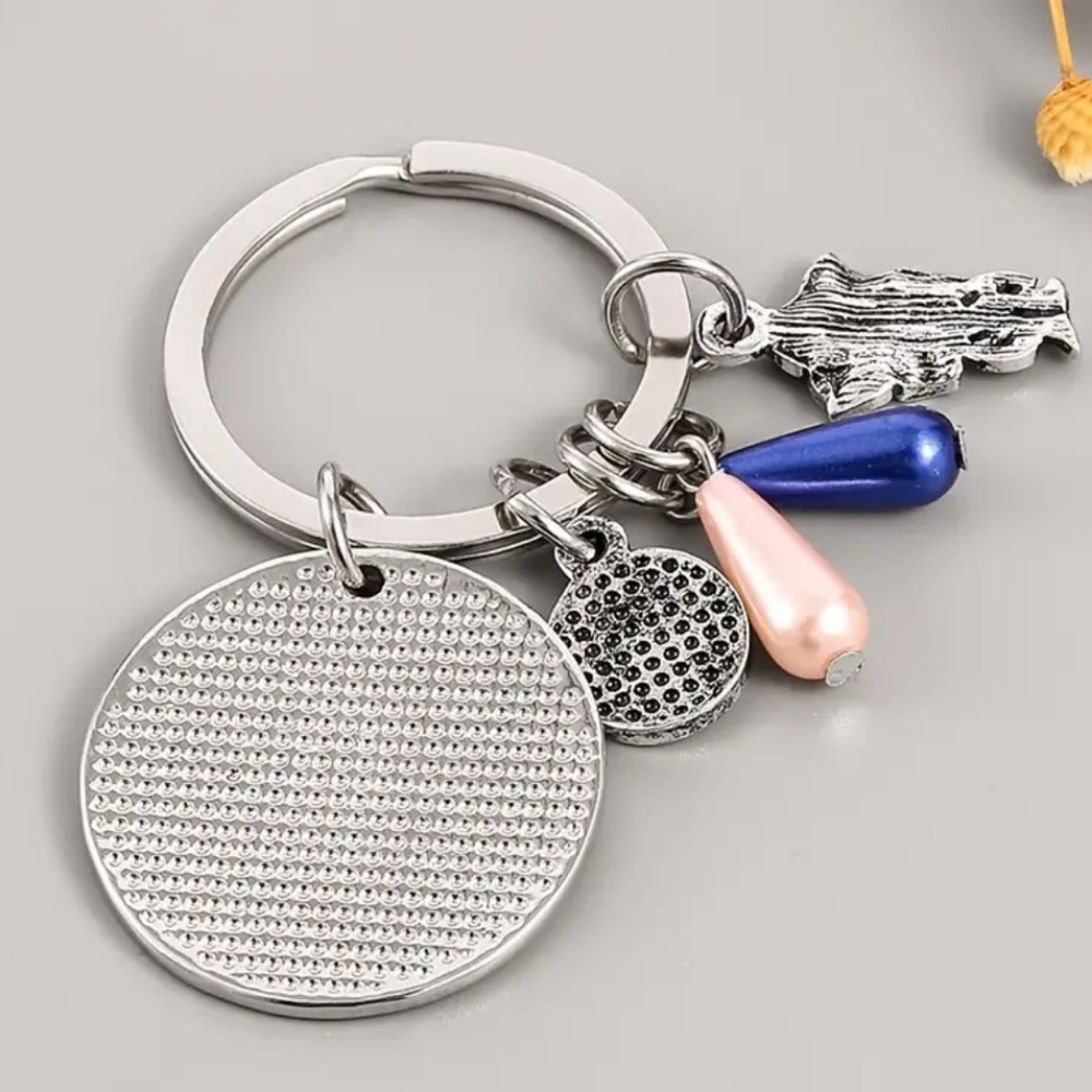 Stranger Things Keychain - Picture 4 of 4